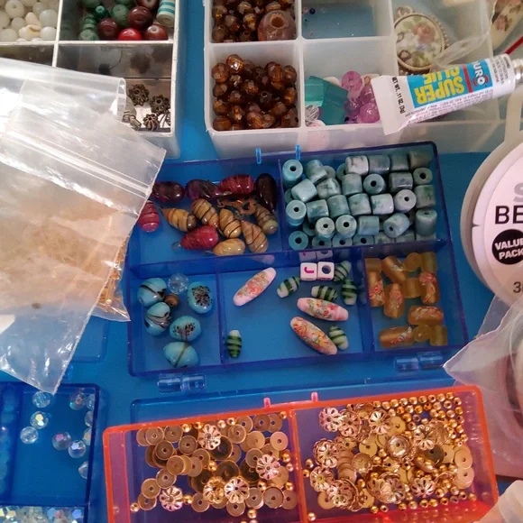 Large Mixed Jewerly Making Lot. - Picture 7 of 8